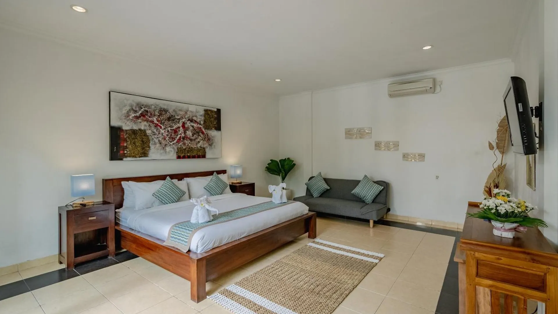 5 Bedroom Villa In Centre Location Of Seminyak