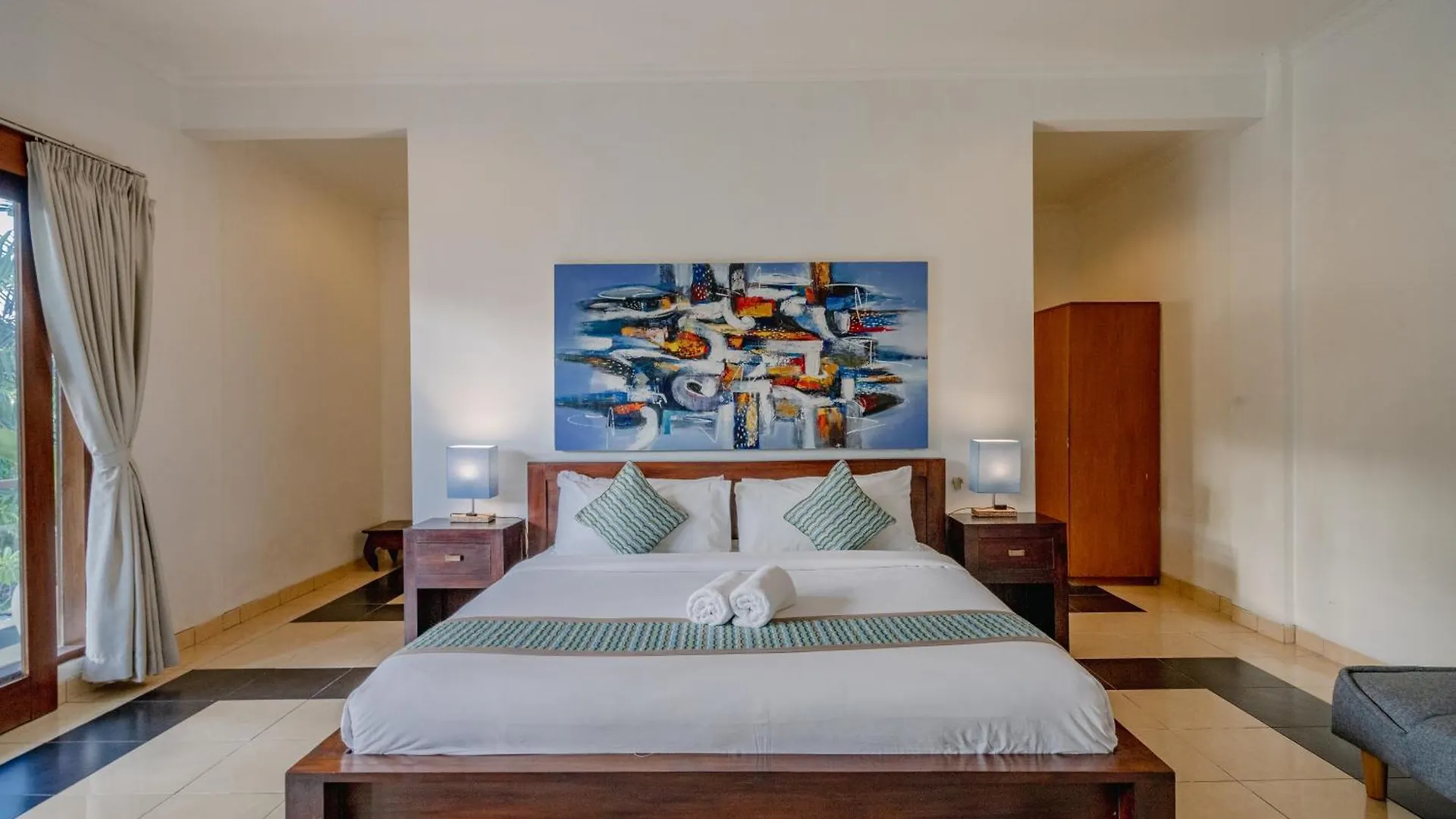 5 Bedroom Villa In Centre Location Of Seminyak