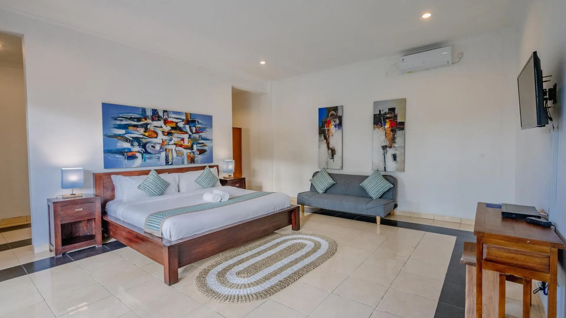 5 Bedroom Villa In Centre Location Of Seminyak