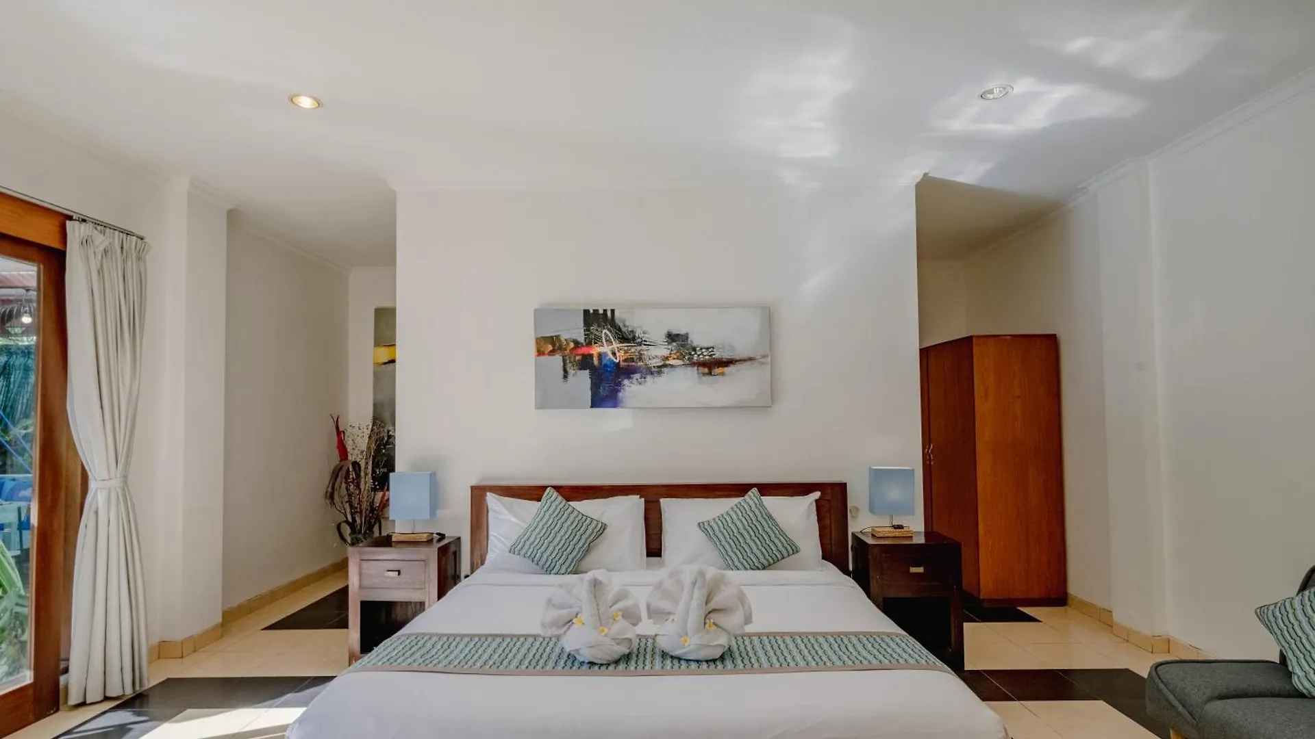 5 Bedroom Villa In Centre Location Of Seminyak