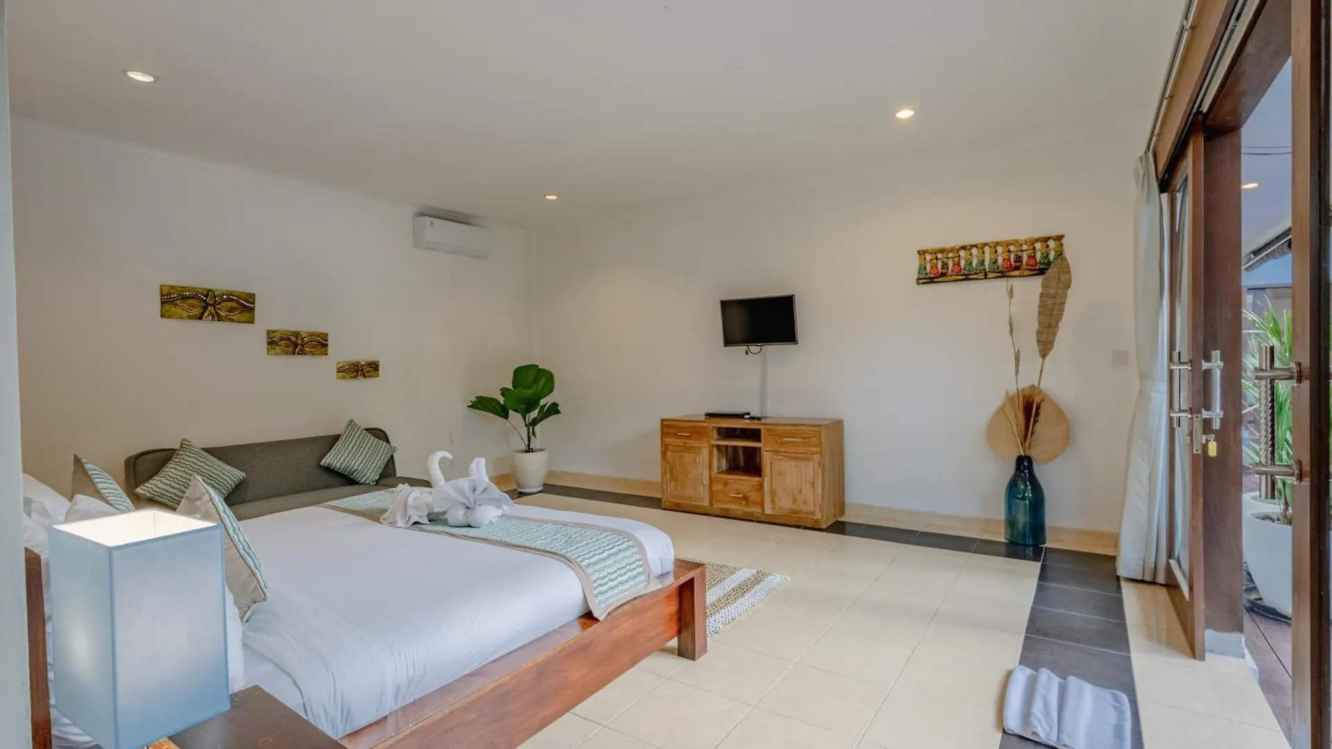 5 Bedroom Villa In Centre Location Of Seminyak Indonesia