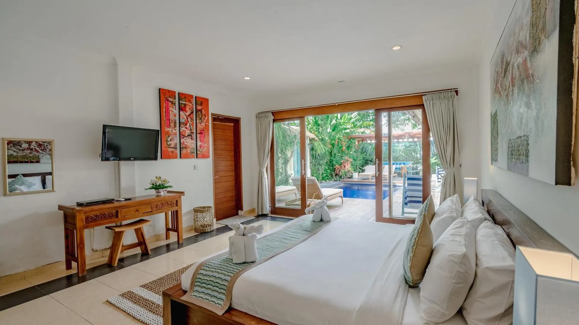 5 Bedroom Villa In Centre Location Of Seminyak